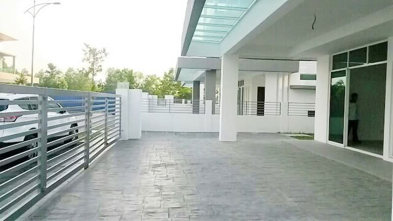 Rumah Banglo untuk Dijual di Bandar Country Homes (Rawang) - Wendy Ng - Exterior - PropertyGuru.com.my