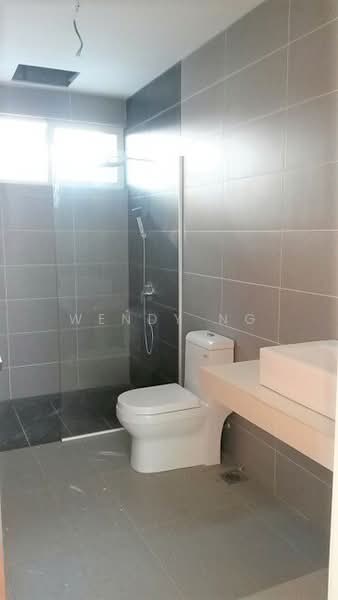 Rumah Banglo untuk Dijual di Bandar Country Homes (Rawang) - Wendy Ng - Bathroom - PropertyGuru.com.my