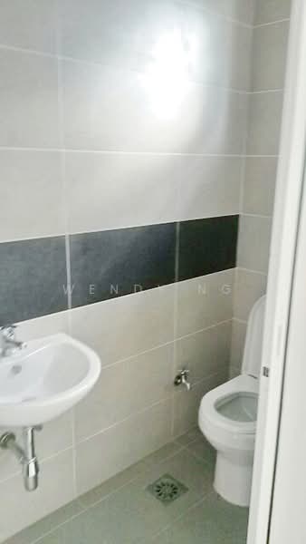 Rumah Banglo untuk Dijual di Bandar Country Homes (Rawang) - Wendy Ng - Bathroom - PropertyGuru.com.my