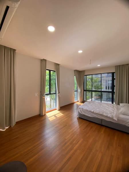 Rumah Teres 3 Tingkat untuk Dijual di Senibong Cove (Masai) - Karl Lim - Bedroom - PropertyGuru.com.my