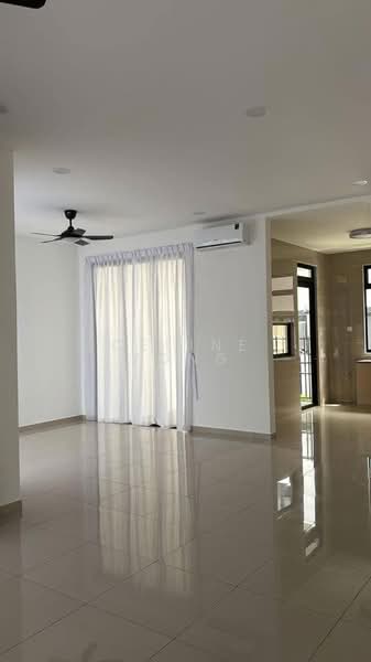 Rumah Teres 2 Tingkat untuk Disewa di Taman Ekoflora (Johor Bahru) - Celine Yong - Living Room - PropertyGuru.com.my
