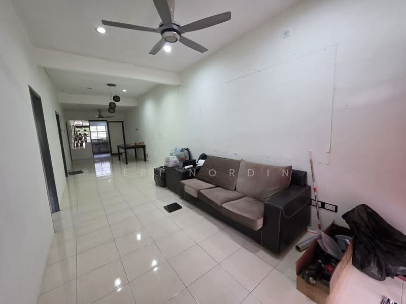 1-storey Terraced House for Sale in Bandar Saujana Putra (Tanjong Duabelas) - Seri Nordin - PropertyGuru.com.my