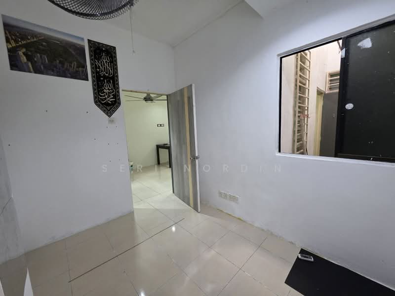 1-storey Terraced House for Sale in Bandar Saujana Putra (Tanjong Duabelas) - Seri Nordin - PropertyGuru.com.my
