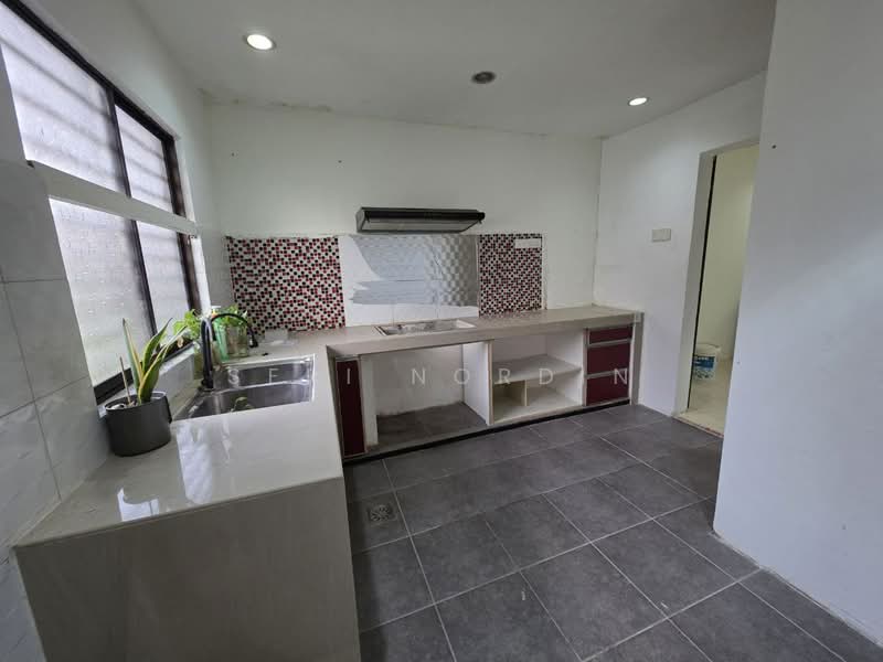 1-storey Terraced House for Sale in Bandar Saujana Putra (Tanjong Duabelas) - Seri Nordin - PropertyGuru.com.my