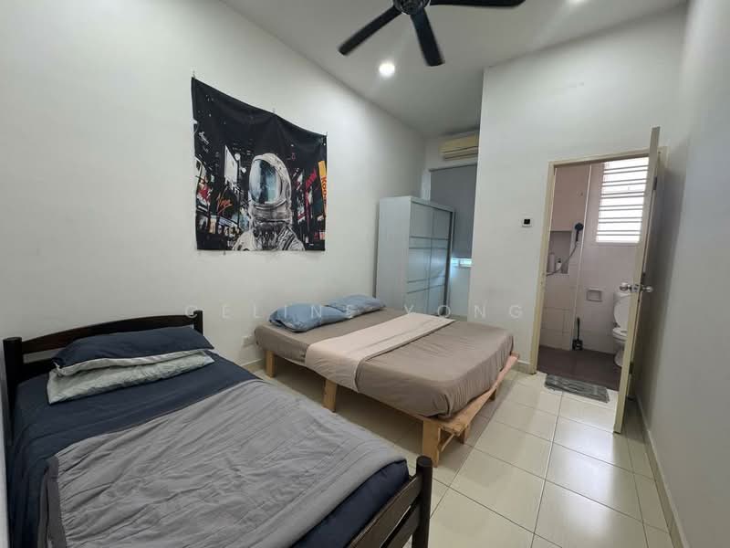 2-storey Terraced House for Rent in Taman Seri Austin (Tebrau) - Celine Yong - Bedroom - PropertyGuru.com.my