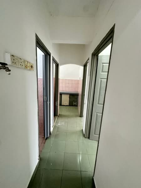 Flat for Sale at Taman Machang Bubok - Yeoh . - Corridor - PropertyGuru.com.my