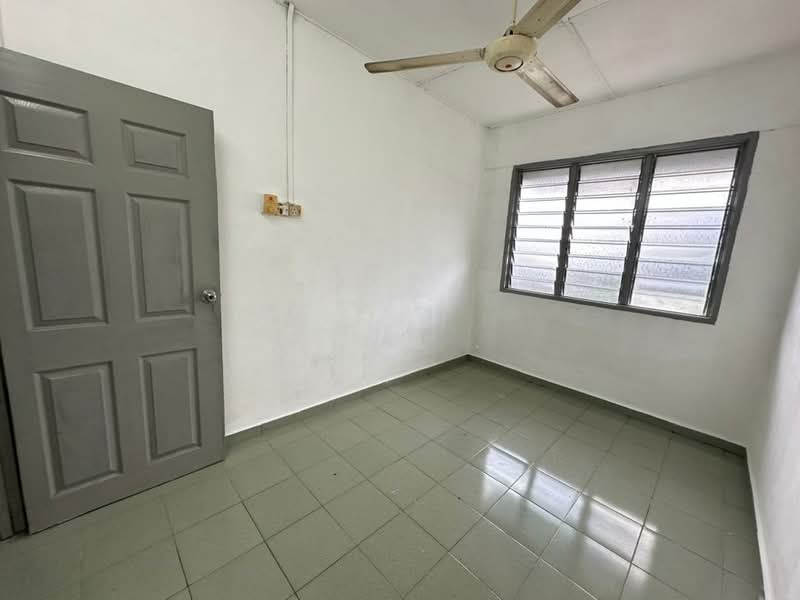 Flat for Sale at Taman Machang Bubok - Yeoh . - Interior - PropertyGuru.com.my