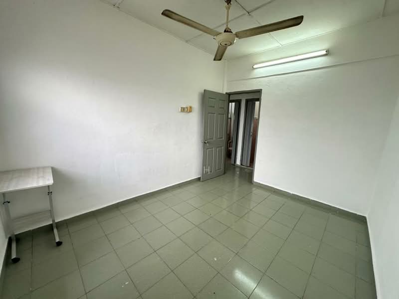Flat for Sale at Taman Machang Bubok - Yeoh . - Interior - PropertyGuru.com.my