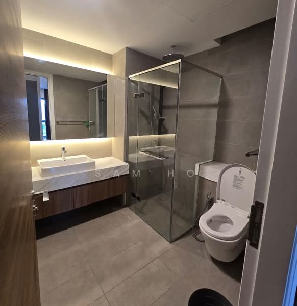 Service Residence for Sale at Aria - Sam Ho - Bathroom - PropertyGuru.com.my