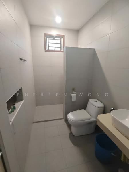 Rumah Teres 2 Tingkat untuk Dijual di Taman Desa Tebrau (Tebrau) - Shereen Wong - Bathroom - PropertyGuru.com.my