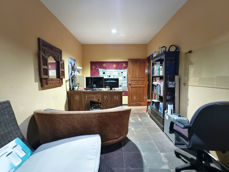Rumah Teres 2 Tingkat untuk Dijual di Petaling Jaya (Selangor) - Marilyn Khor - Study - PropertyGuru.com.my