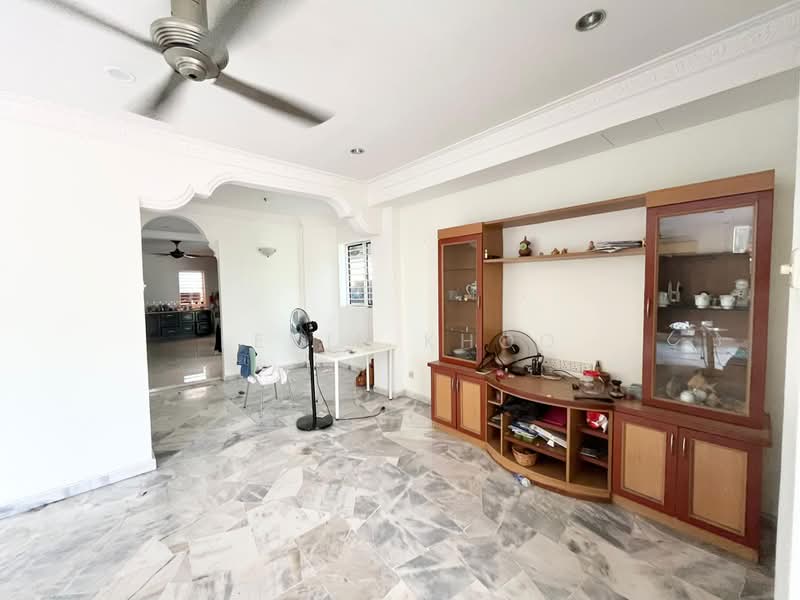 Bungalow for Sale in Bandar Country Homes (Rawang) - Levin Khoo - Living Room - PropertyGuru.com.my