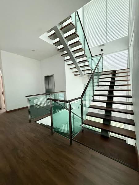 Bungalow for Sale in Straits View (Johor Bahru) - Yik Tat - PropertyGuru.com.my