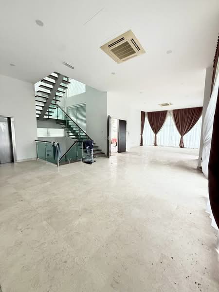 Bungalow for Sale in Straits View (Johor Bahru) - Yik Tat - PropertyGuru.com.my
