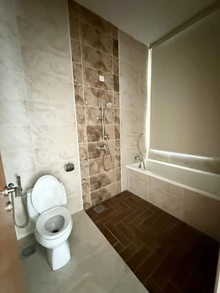 Bungalow for Sale in Straits View (Johor Bahru) - Yik Tat - PropertyGuru.com.my