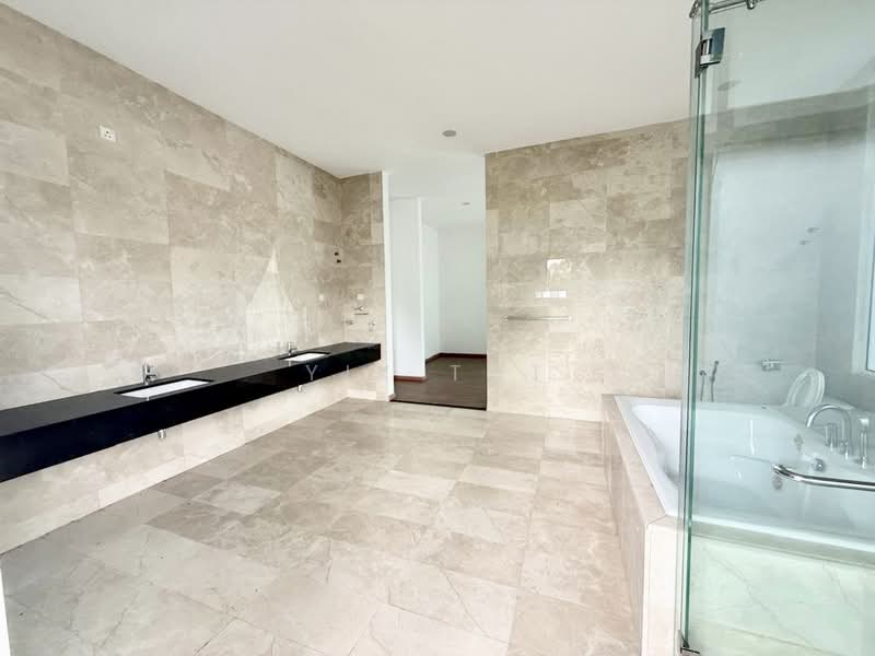 Bungalow for Sale in Straits View (Johor Bahru) - Yik Tat - PropertyGuru.com.my