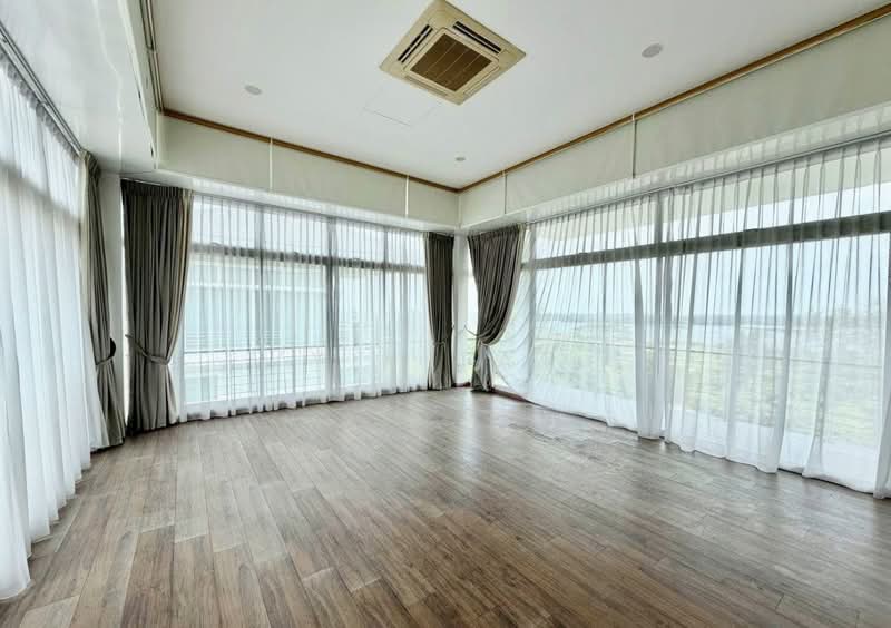 Bungalow House for Sale in Straits View (Johor Bahru) - Yik Tat - PropertyGuru.com.my
