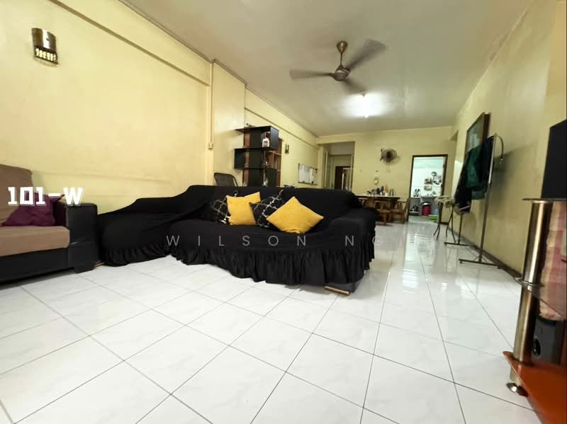 Kondominium untuk Dijual di Dynasty Condo (Dinasti Klang) - Wilson Ng - Living Room - PropertyGuru.com.my