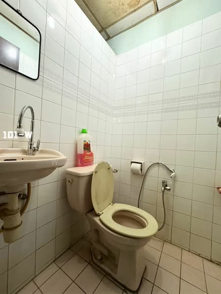 Kondominium untuk Dijual di Dynasty Condo (Dinasti Klang) - Wilson Ng - Bathroom - PropertyGuru.com.my