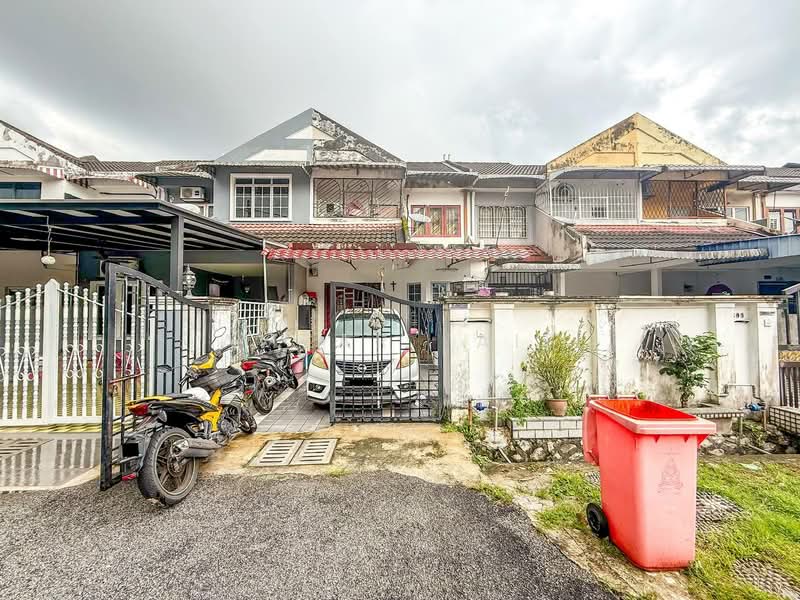 Rumah Teres 2 Tingkat untuk Dijual di Taman Medan Baru (Petaling Jaya) - Amzar Faiz - PropertyGuru.com.my