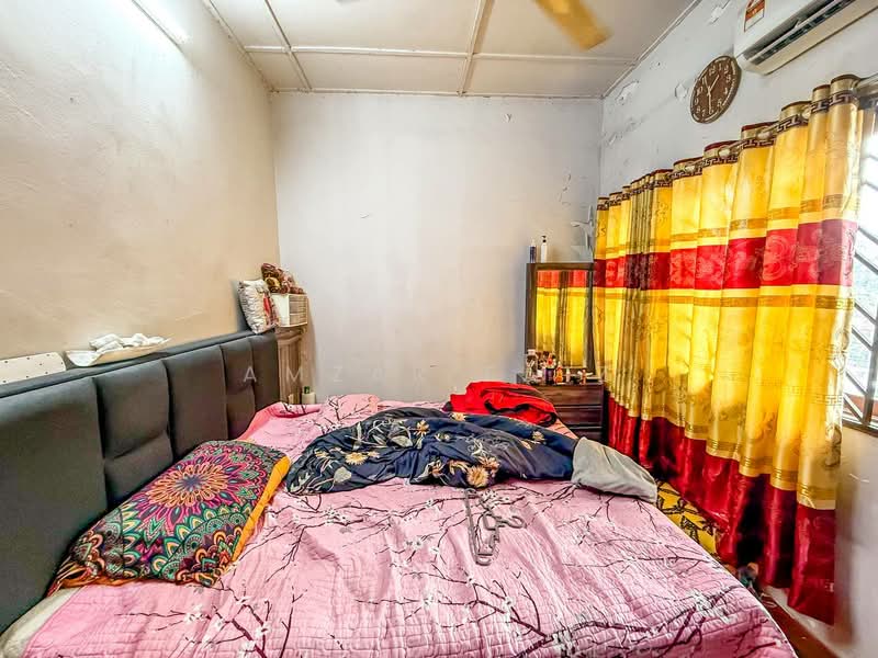 Rumah Teres 2 Tingkat untuk Dijual di Taman Medan Baru (Petaling Jaya) - Amzar Faiz - PropertyGuru.com.my