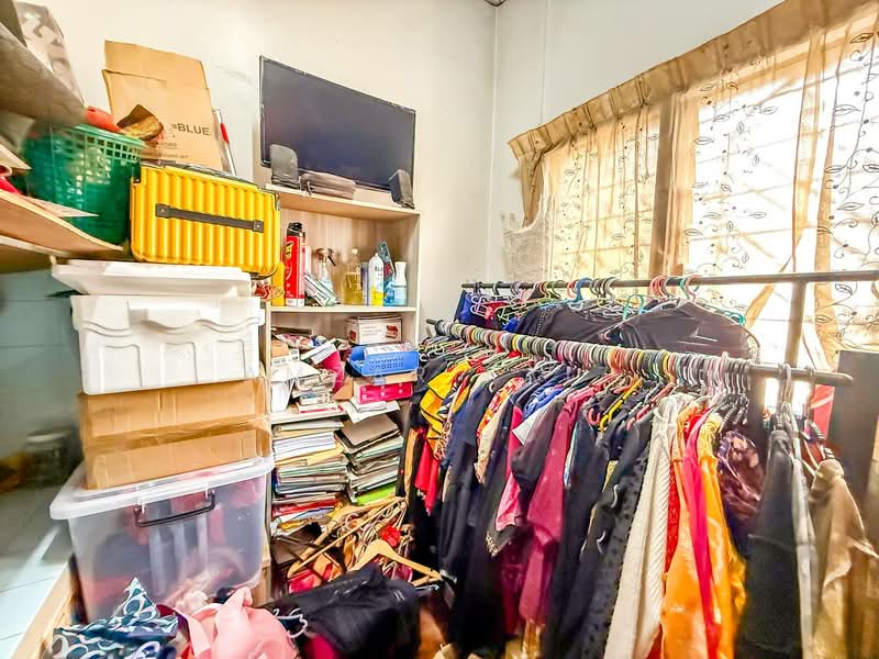 Rumah Teres 2 Tingkat untuk Dijual di Taman Medan Baru (Petaling Jaya) - Amzar Faiz - PropertyGuru.com.my