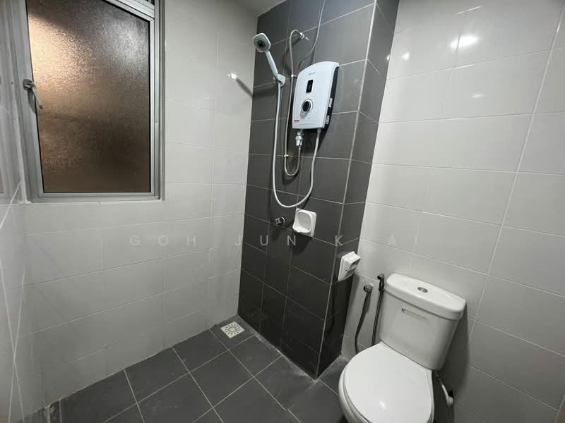 Pangsapuri untuk Disewa di Residensi Rumpun Bahagia (Residensi Melaka Tengah 1) - Goh Jun Khai - Bathroom - PropertyGuru.com.my