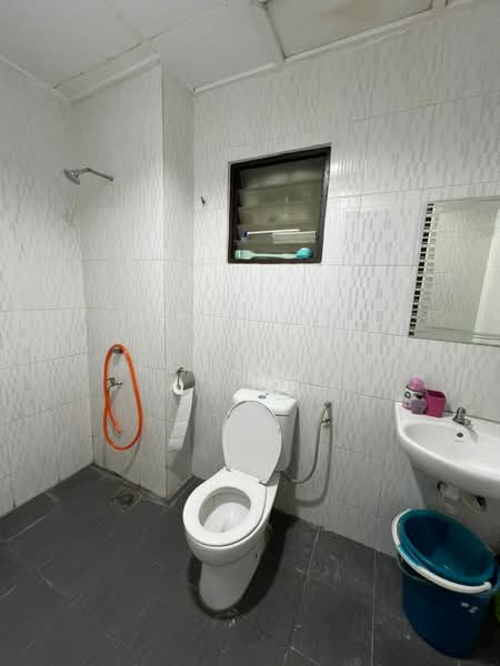 2-storey Terraced House for Sale in Bandar Kinrara Seksyen 1 (Bandar Kinrara) - Kent Lai - Bathroom - PropertyGuru.com.my