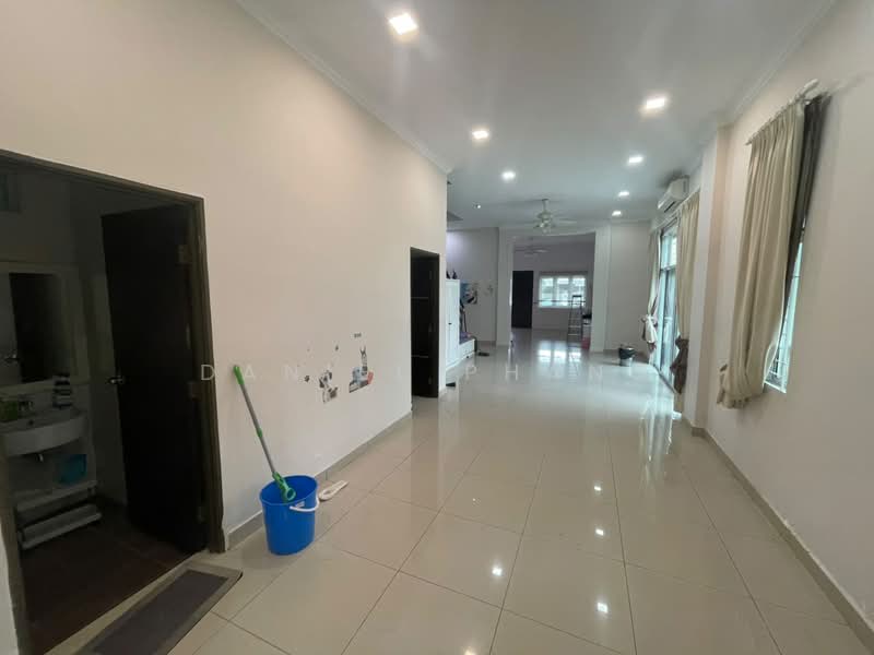 Rumah Teres 3 Tingkat untuk Dijual di Ayer Itam (Penang) - Daniel Phang - Living Room - PropertyGuru.com.my