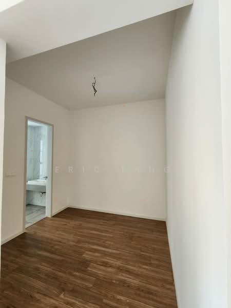3-storey Terraced House for Sale in Alam Damai (Cheras) - Eric Tang - PropertyGuru.com.my
