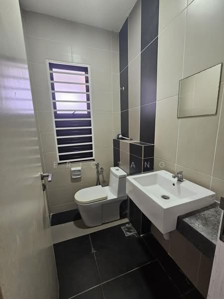 Rumah Teres untuk Dijual di Alam Damai (Cheras) - Eric Tang - PropertyGuru.com.my