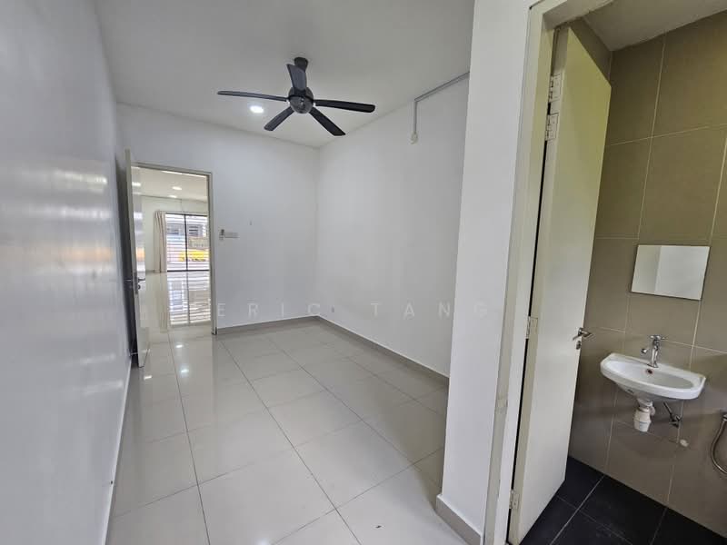 Rumah Teres untuk Dijual di Alam Damai (Cheras) - Eric Tang - PropertyGuru.com.my