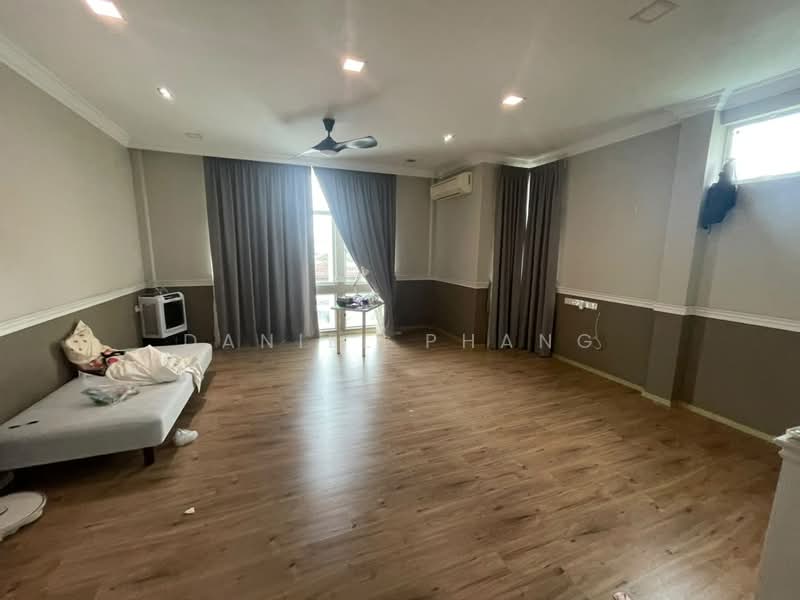 3-storey Terraced House for Sale in Ayer Itam (Penang) - Daniel Phang - Living Room - PropertyGuru.com.my
