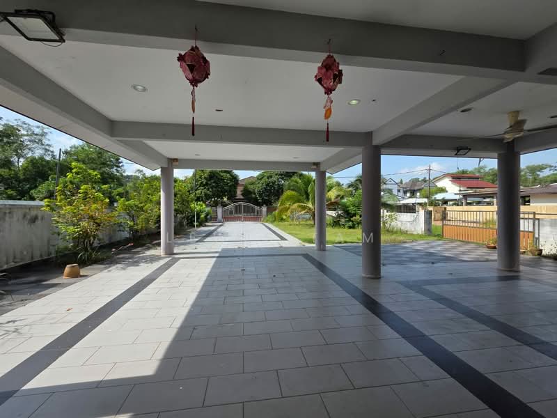 Rumah Banglo untuk Dijual di Bandar Country Homes (Rawang) - Lewis Tam - Exterior - PropertyGuru.com.my