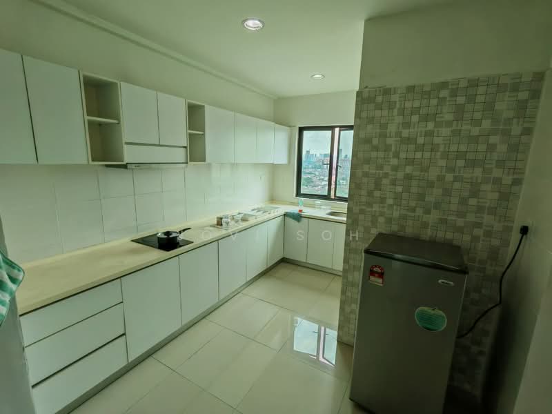 Servis Apartment untuk Disewa di Hedgeford 10 Residences - Jovi Soh - Kitchen - PropertyGuru.com.my