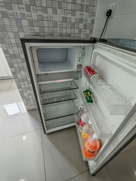 Servis Apartment untuk Disewa di Hedgeford 10 Residences - Jovi Soh - Kitchen - PropertyGuru.com.my