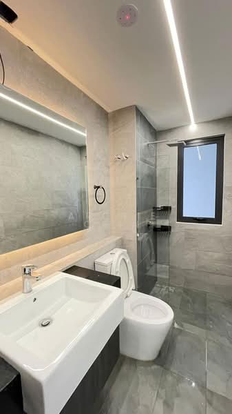 3-storey Terraced House for Sale in Seri Kembangan (Selangor) - Archie Chin - Bathroom - PropertyGuru.com.my