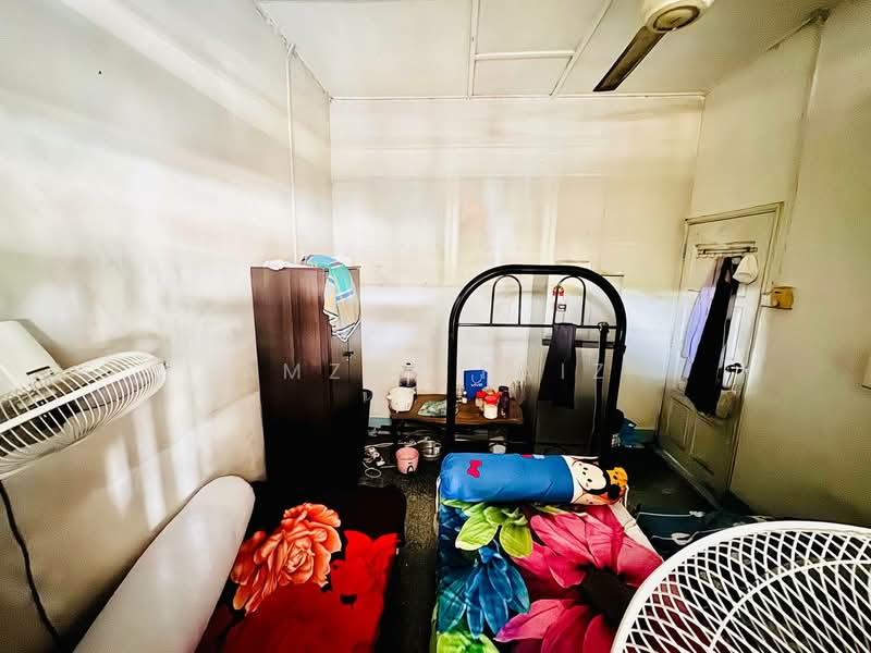 1-storey Terraced House for Sale in Seksyen 2 (Shah Alam) - Amzar Faiz - PropertyGuru.com.my
