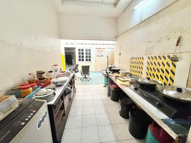 1-storey Terraced House for Sale in Seksyen 2 (Shah Alam) - Amzar Faiz - PropertyGuru.com.my
