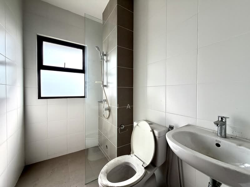 Semi-Detached House for Sale in Jade Hills (Kajang) - Anna H - Bathroom - PropertyGuru.com.my