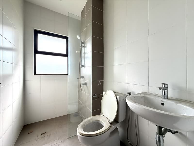 Semi-Detached House for Sale in Jade Hills (Kajang) - Anna H - Bathroom - PropertyGuru.com.my