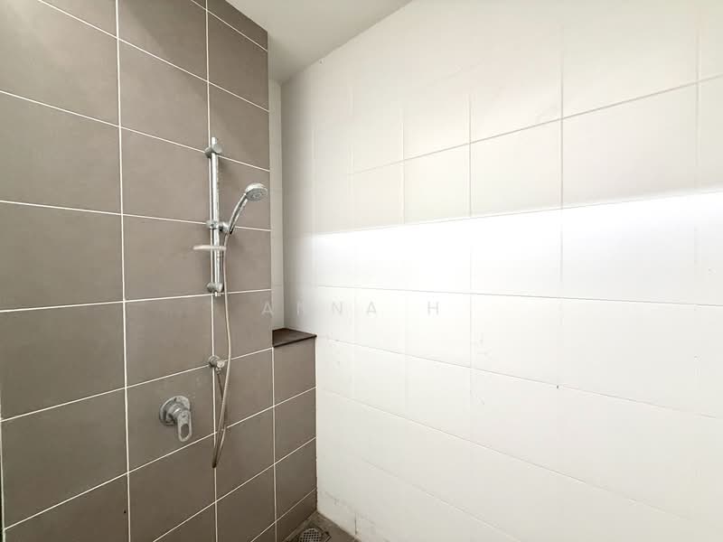 Semi-Detached House for Sale in Jade Hills (Kajang) - Anna H - Bathroom - PropertyGuru.com.my