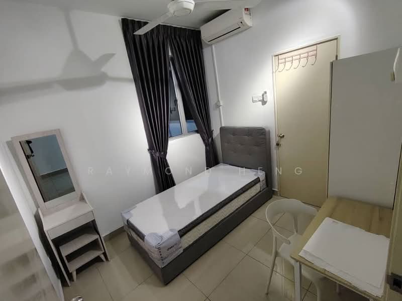 Servis Apartment untuk Disewa di Maxim Residences - Raymond Heng - Bedroom - PropertyGuru.com.my
