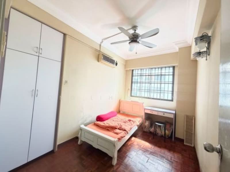 Apartment for Sale at Sri Impian Apartment - Ong Lih Shyan - Bedroom - PropertyGuru.com.my