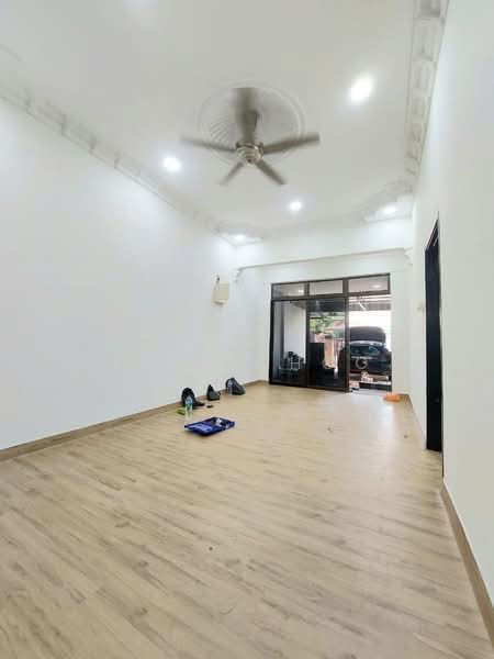 Rumah Teres 1 Tingkat untuk Dijual di Taman Rinting (Masai) - Fion Choo - PropertyGuru.com.my