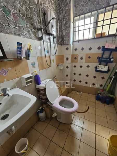 2-storey Terraced House for Sale in Bandar Parklands (Klang) - Stephanie Lim - Bathroom - PropertyGuru.com.my