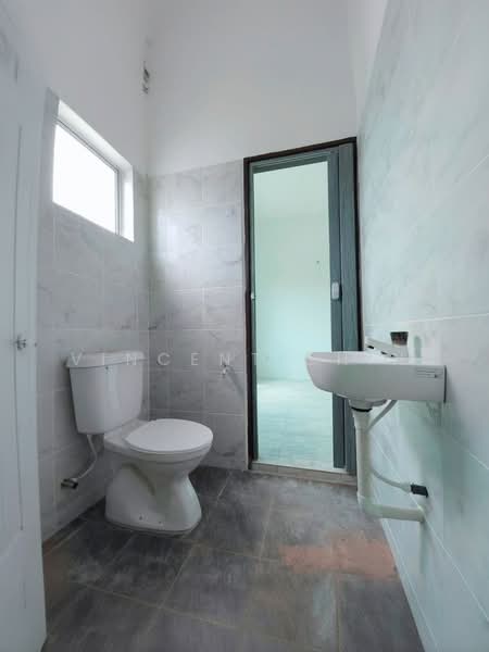 1-storey Terraced House for Sale in Ipoh (Perak) - Vincent Chin - Bathroom - PropertyGuru.com.my