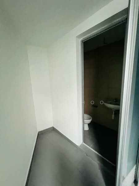 Servis Apartment untuk Dijual di Aragreens - Camie Hoo - Bathroom - PropertyGuru.com.my