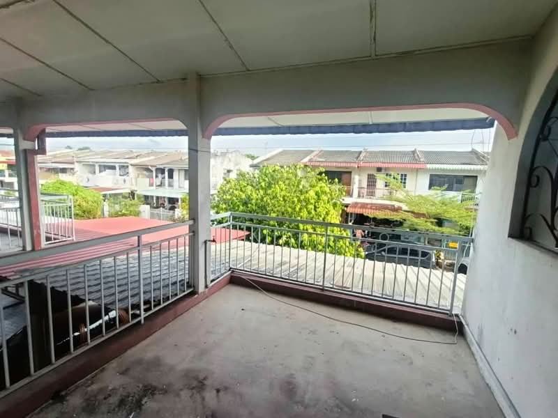 2-storey Terraced House for Rent in Taman Pengkalan Barat (Ipoh) - Qazin Khoo - Balcony - PropertyGuru.com.my