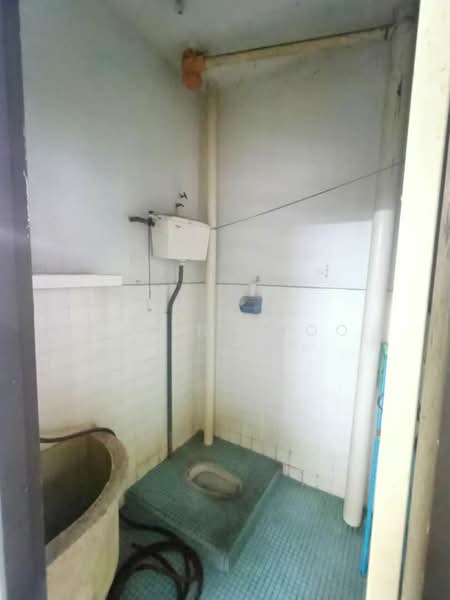 2-storey Terraced House for Rent in Taman Pengkalan Barat (Ipoh) - Qazin Khoo - Bathroom - PropertyGuru.com.my